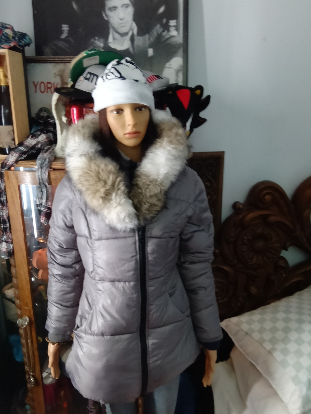 Celsius Premium Women’s Medium Silver Gray Puffer Coat Faux Fur Hood Winter Jack